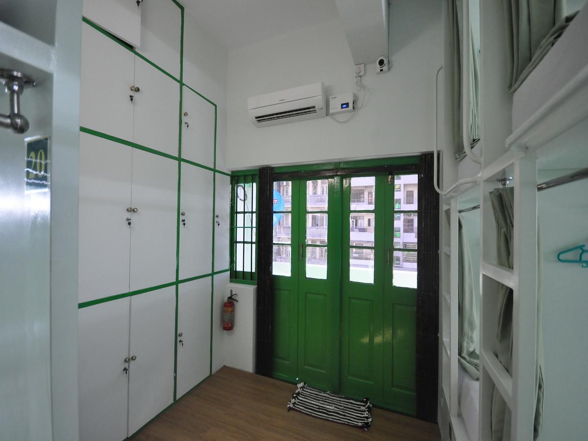 Hostel Latha Yangon Exterior photo